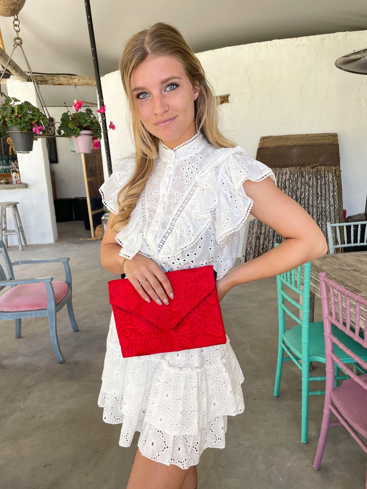 Laurie clutch red